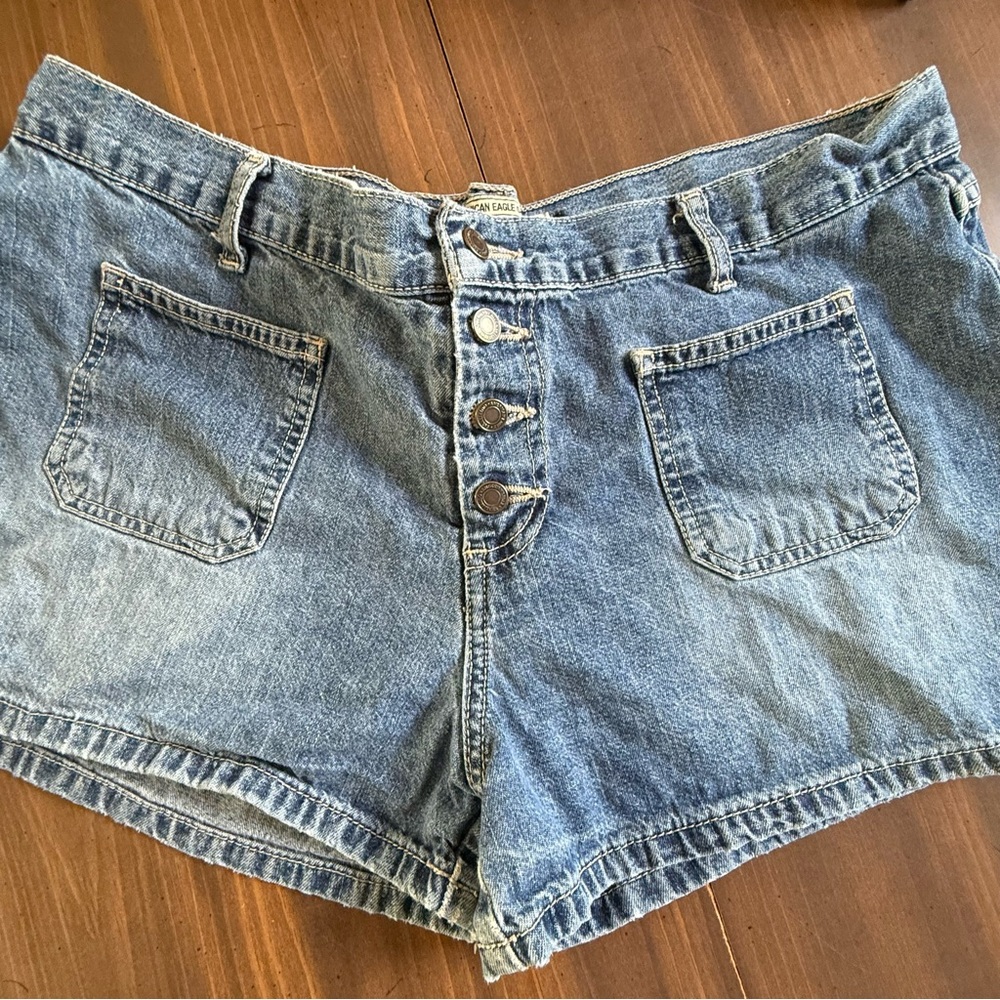 American Eagle Outfitters Light Blue Denim Shorts Size 14 Button Fly